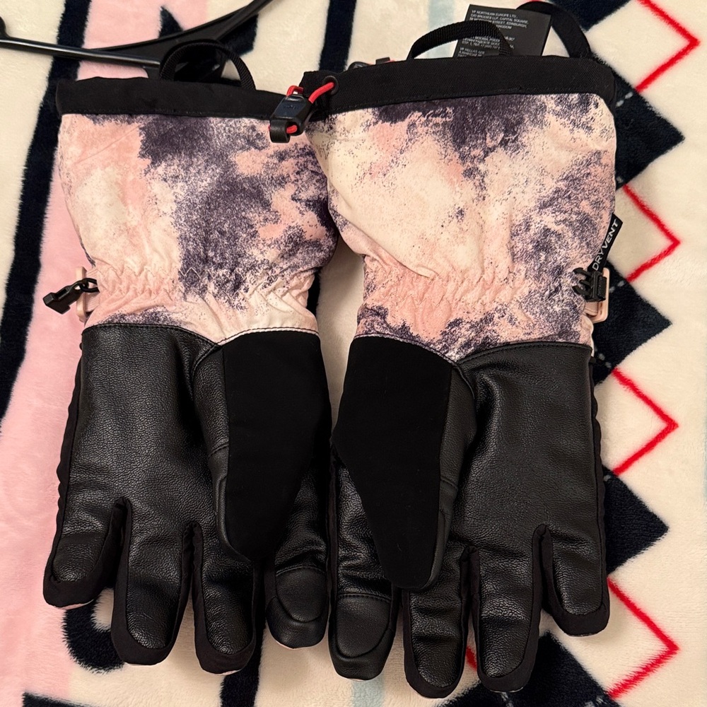 The North Face Pink and Black Winter Gloves - Picture 3 of 5